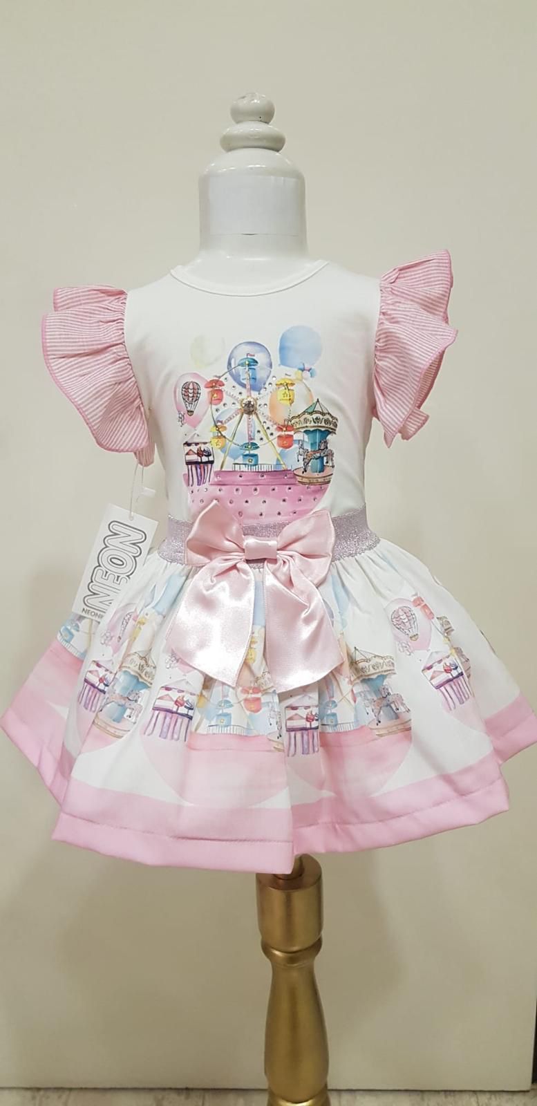 Pink carousel set