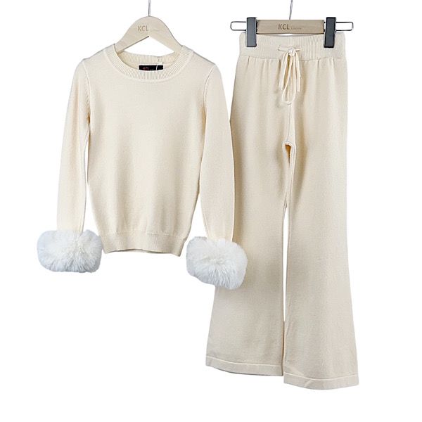 Cream Faux Fur 2PC Co-ord Lounge Set size up if tall