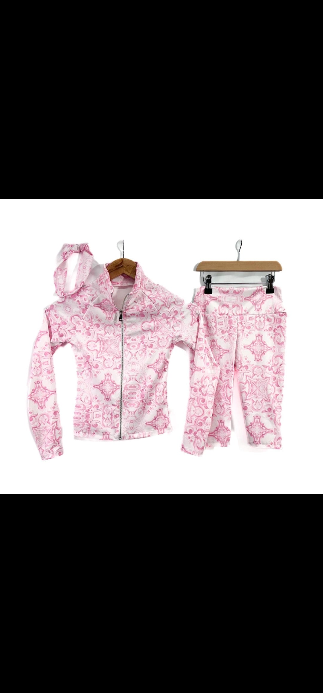 Pink lorenzo does not include crop top.